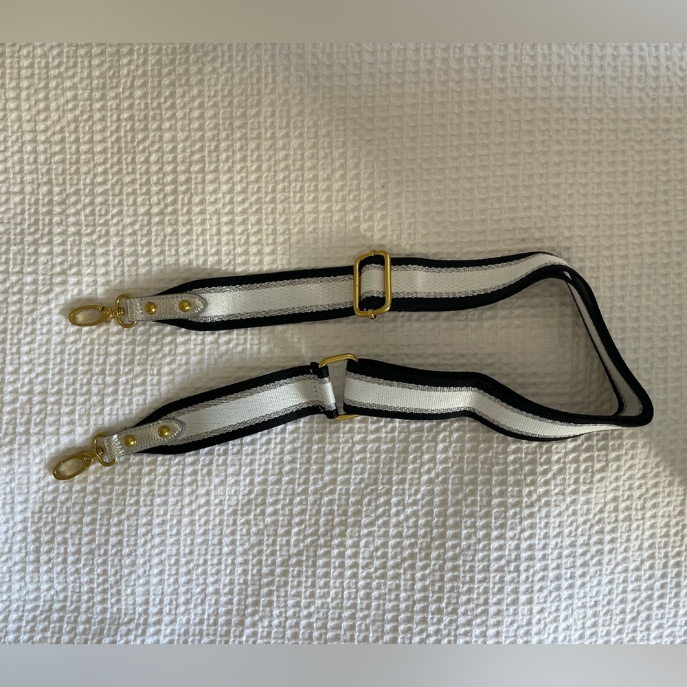 Black and White Adjustable Bag Strap
